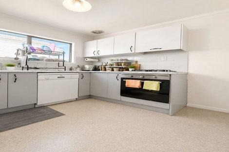 Photo of property in 1/15 Roseberry Avenue, Birkenhead, Auckland, 0626