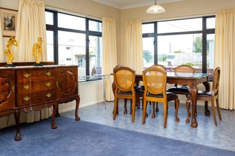 Photo of property in 10 Meeanee Quay, Westshore, Napier, 4110