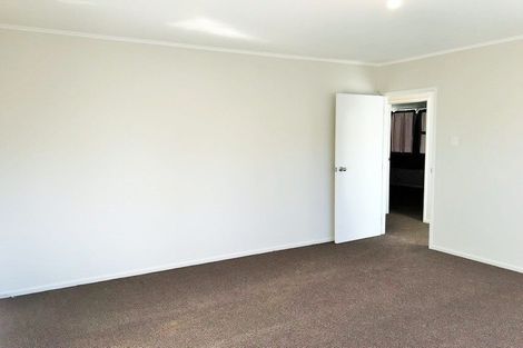 Photo of property in 103a Chichester Drive, Rosehill, Papakura, 2113