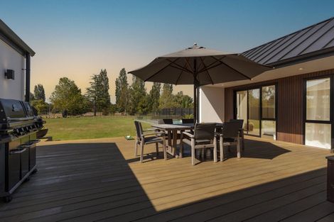 Photo of property in 5 Kawharu Street, Marshland, Christchurch, 8083