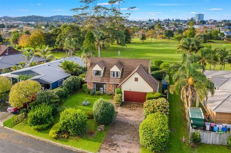 Photo of property in 42 Maygrove Drive, Orewa, 0931