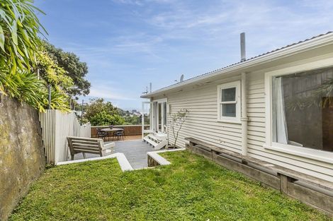 Photo of property in 8 Durham Crescent, Aro Valley, Wellington, 6021