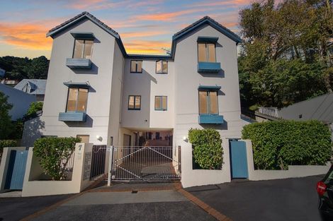 Photo of property in 7e Austin Street, Mount Victoria, Wellington, 6011