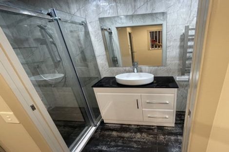 Photo of property in 16 Walworth Avenue, Pakuranga Heights, Auckland, 2010