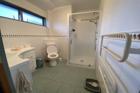 Photo of property in 514b Blockhouse Bay Road, Blockhouse Bay, Auckland, 0600