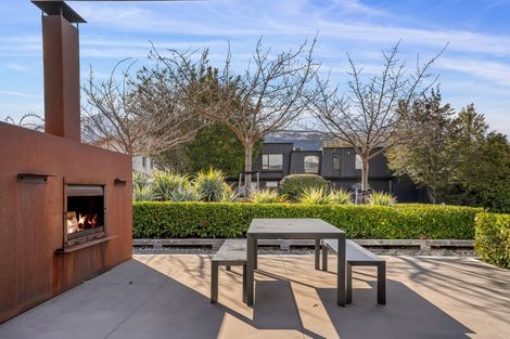 Photo of property in 73 Oregon Drive, Kelvin Heights, Queenstown, 9300