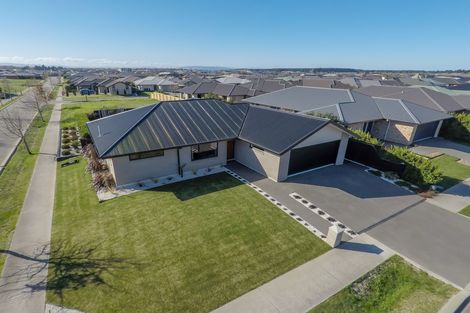 Photo of property in 2 Puriri Street, Pegasus, 7612