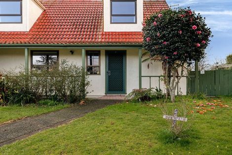 Photo of property in 68 Pencarrow Street, Highbury, Palmerston North, 4412
