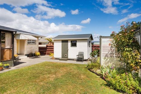 Photo of property in 28 Kennedy Avenue, Feilding, 4702
