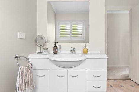 Photo of property in 80a Williams Street, Cambridge, 3434