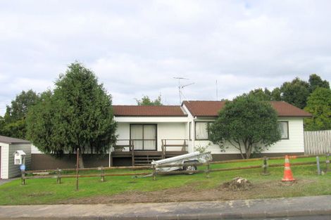 Photo of property in 1 Alidade Place, Massey, Auckland, 0614