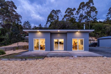 Photo of property in 166 Waimate Road North, Kerikeri, 0293