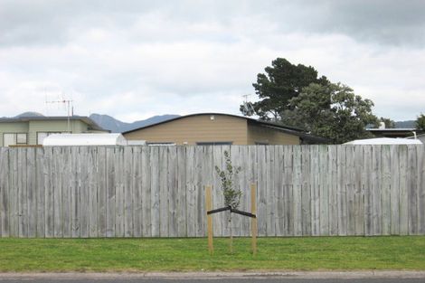Photo of property in 229b Ocean Road, Whangamata, 3620
