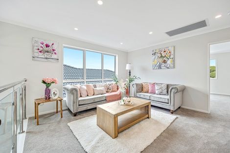 Photo of property in 3 Pae Lane, Flat Bush, 2019