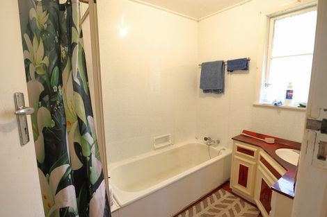 Photo of property in 29 Middlesex Street, Patea, 4520