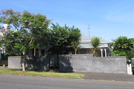 Photo of property in 54a Hamilton Road, Herne Bay, Auckland, 1011