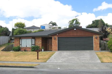 Photo of property in 22 Clearwater Terrace, Brown Owl, Upper Hutt, 5018
