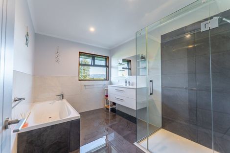 Photo of property in 16 Campbell Forrest Road, Otaio, Timaru, 7971
