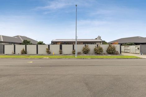 Photo of property in 6 Trump Place, Kelvin Grove, Palmerston North, 4414
