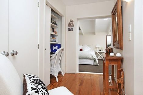 Photo of property in 1/1 Saratoga Avenue, Herne Bay, Auckland, 1011