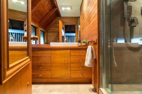 Photo of property in 25 Austin Road, Greenhithe, Auckland, 0632