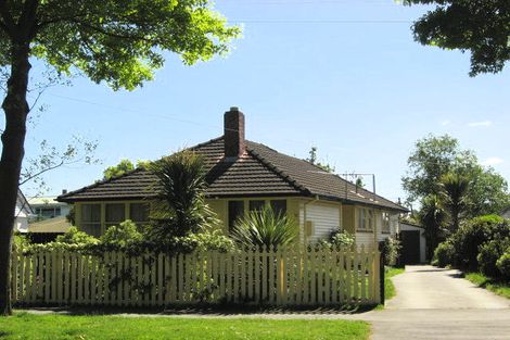 Photo of property in 30 Guildford Street, Burnside, Christchurch, 8053