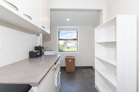 Photo of property in 48 Evans Road, Glen Eden, Auckland, 0602