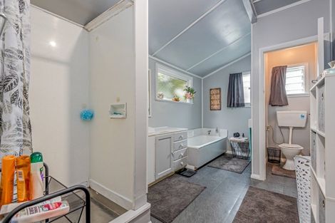 Photo of property in 12 Main Street, Pahiatua, 4910