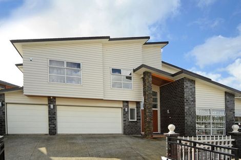 Photo of property in 75 San Valentino Drive, Henderson, Auckland, 0612