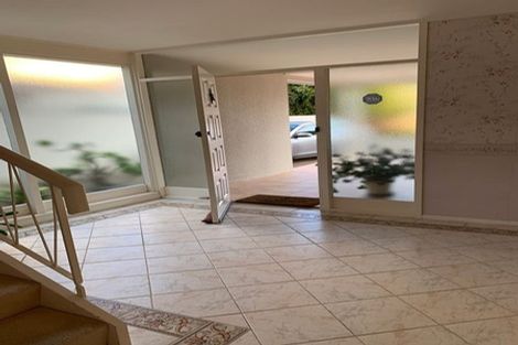 Photo of property in 17 Waller Avenue, Bucklands Beach, Auckland, 2012