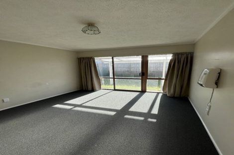 Photo of property in 3/16 Settlement Road, Papakura, 2110