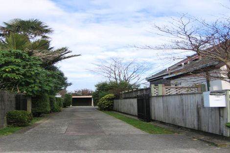 Photo of property in 19a Wai-iti Crescent, Woburn, Lower Hutt, 5010