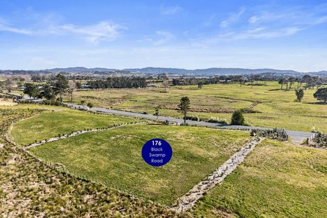 Photo of property in 176 Black Swamp Road, Mangawhai, 0975
