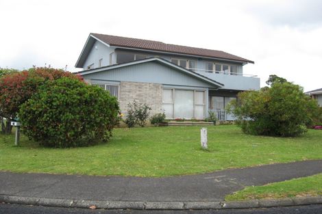 Photo of property in 72 Kiwi Esplanade, Mangere Bridge, Auckland, 2022