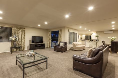 Photo of property in 17 Windsor Avenue, Waikanae, 5036