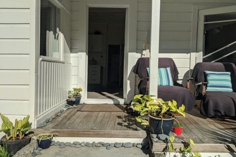 Photo of property in 9-9a Spencer Road, Hospital Hill, Napier, 4110