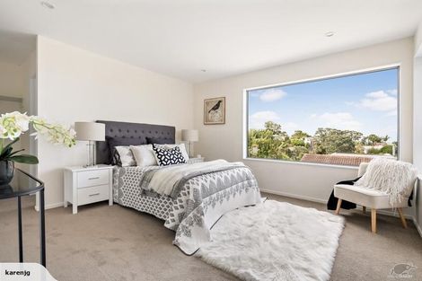Photo of property in 32 Valhalla Drive, Beach Haven, Auckland, 0626