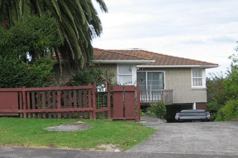 Photo of property in 52 Harmel Road, Glendene, Auckland, 0602