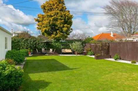 Photo of property in 7 Drake Street, Vogeltown, New Plymouth, 4310