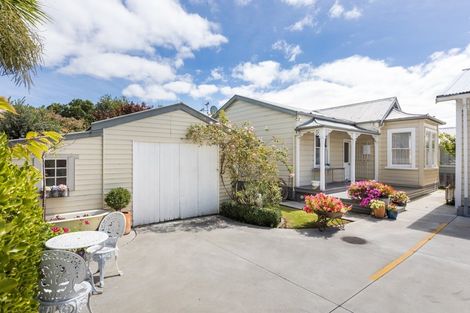 Photo of property in 89 Bridge Street, Bulls, 4818