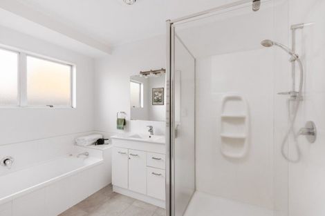 Photo of property in 50 Pacific View Road, Papamoa Beach, Papamoa, 3118