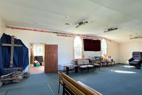 Photo of property in 35 Main Road, Owaka, 9535