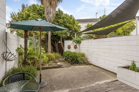 Photo of property in 2/10 Sherborne Street, St Albans, Christchurch, 8014