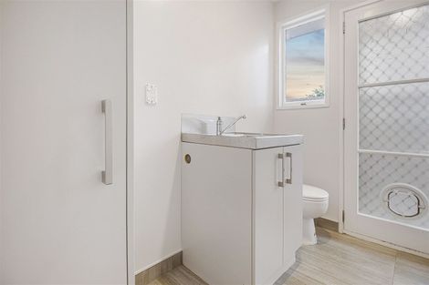 Photo of property in 1/7 Farnborough Street, Aranui, Christchurch, 8061