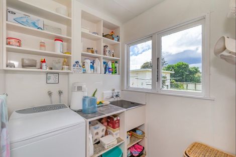 Photo of property in 5 Ngatiawa Street, Himatangi Beach, Foxton, 4891