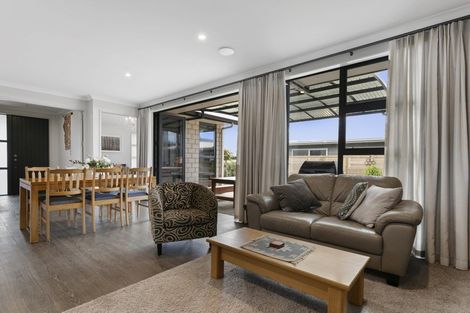 Photo of property in 5 Pumice Glade, Pyes Pa, Tauranga, 3112