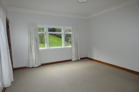 Photo of property in 27a Sydenham Street, Northland, Wellington, 6012