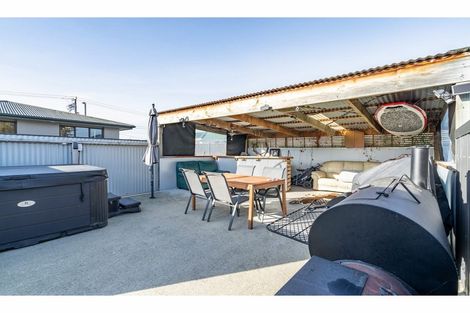 Photo of property in 8 Mackenzie Street, Winton, 9720