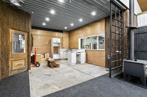 Photo of property in 129 Bridge Street, Eltham, 4322