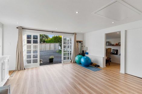 Photo of property in 73 Norwood Road, Bayswater, Auckland, 0622